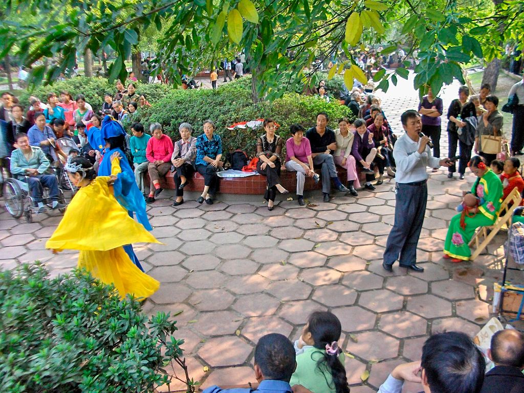 Colorful Karaoke and Dancing in the People’s&nbsp;Park