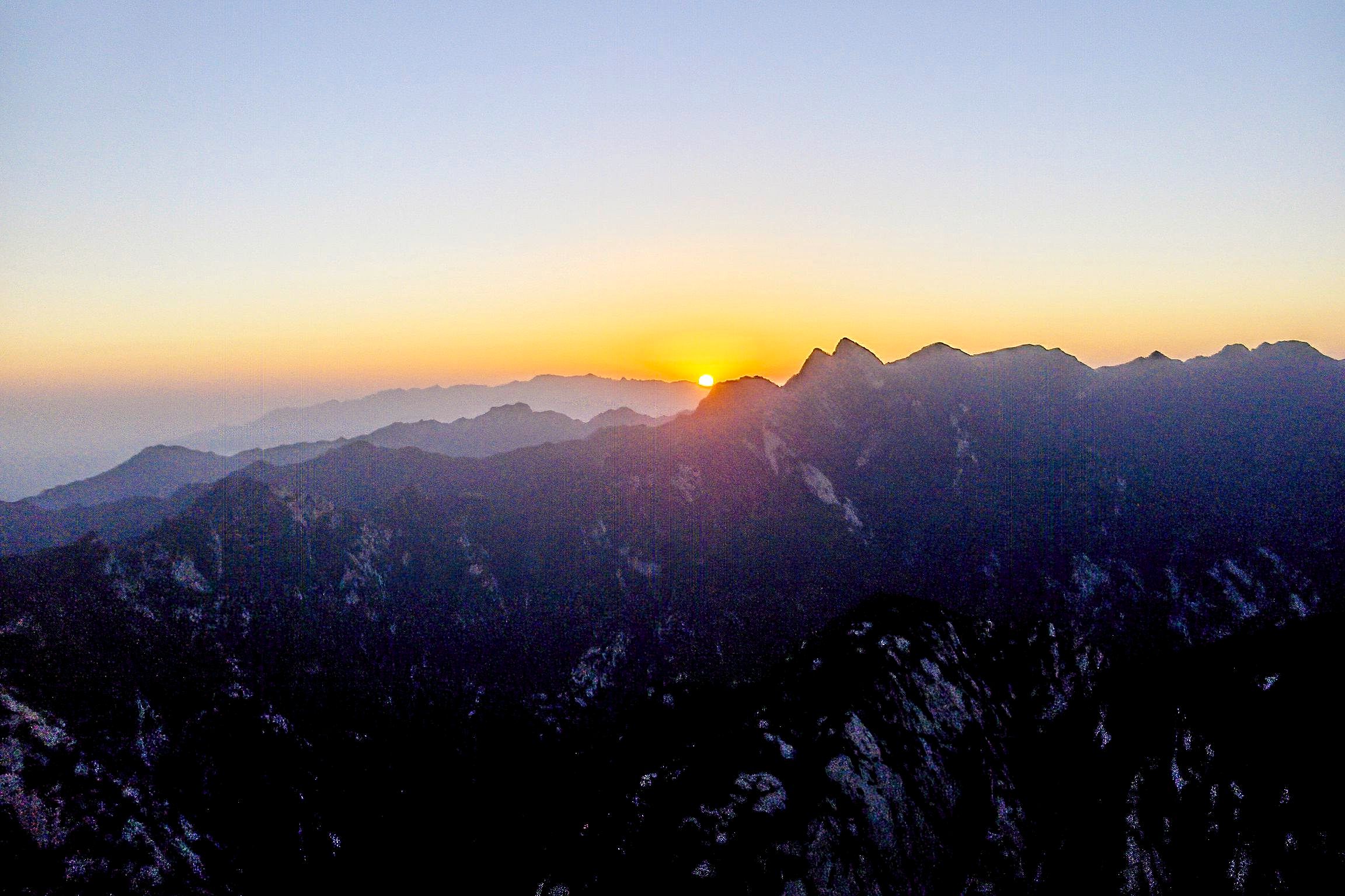 Sunrise on Huashan.